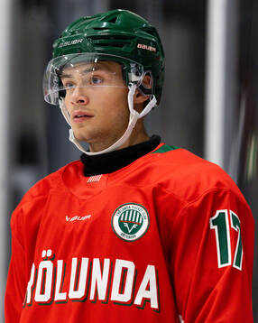 Frölundas Isac Born innan träningsmatchen i ishockey