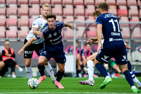 Örebros Sebastian Crona och Gefles Iu Ranera Grau