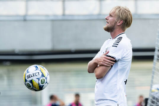 Örebros Karl Holmberg jublar