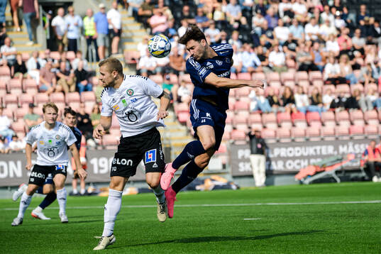 Örebros Erik Andersson och Gefles Iu Ranera Grau