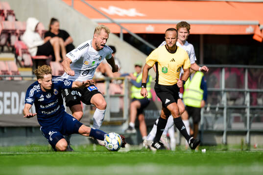 Gefles Henrik Bellman och Örebros Sebastian Crona