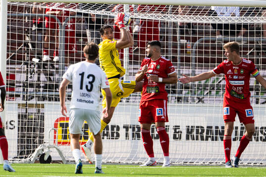 Skövde AIKs målvakt Adrian Zendejas