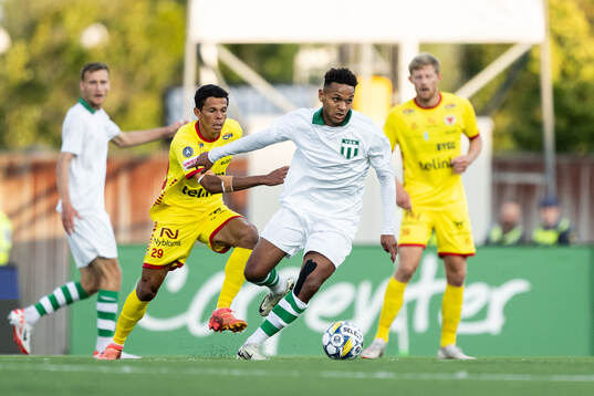 Kalmars Romario Pereira Sipiao och Västerås Mattéo