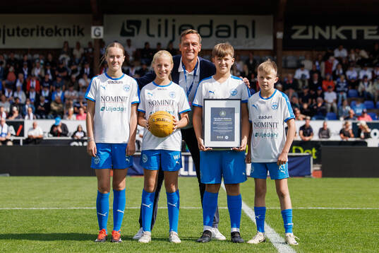 Värnamo mottar en jubileumsboll från Svante