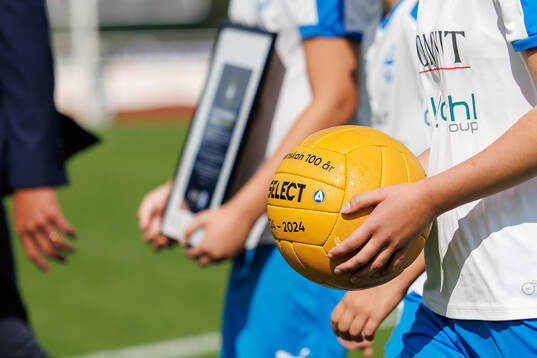 Värnamo mottar en jubileumsboll för att fira Allsvenskan