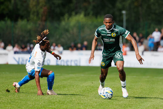 Värnamos Frank Junior Adjei och Hammarbys Bouzomana Toure