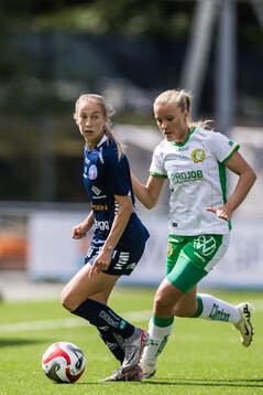 Linköpings Sara Eriksson och Hammarbys Smilla Holmberg