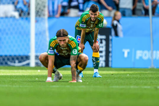 IFK Norrköpings Laorent Shabani deppar