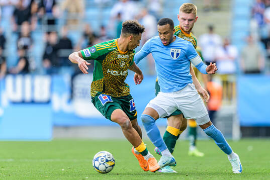 Malmö FFs Martin Olsson och IFK Norrköpings Dino Salihovic