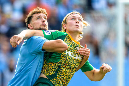 Malmö FFs Colin Rösler och IFK Norrköpings Isak Andri