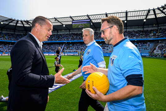 Malmö FFs sportchef Daniel Andersson,  Niklas Skoog och