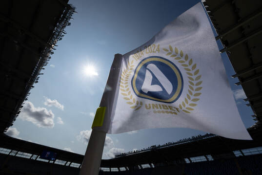 En hörnflagga inne på Gamla Ullevi innan fotbollsmatchen