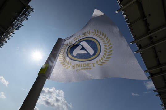 En hörnflagga inne på Gamla Ullevi innan fotbollsmatchen