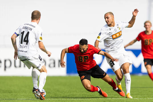 Häckens Simon Gustafson, Brommapojkarnas André Calisir