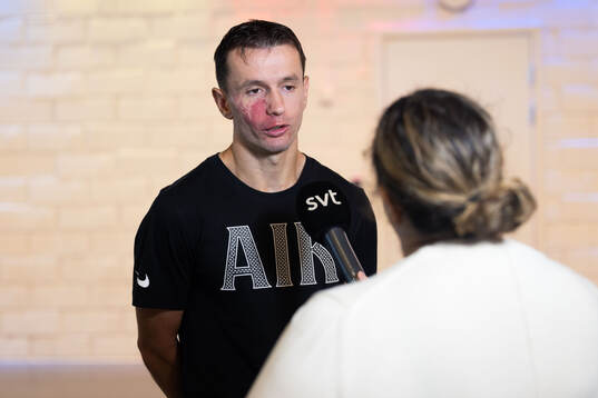 AIKs Bersant Celina i mixade zonen