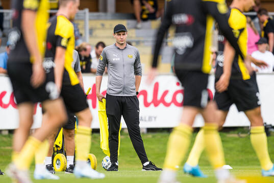 Mjällbys assisterande tränare Karl Marius Aksum