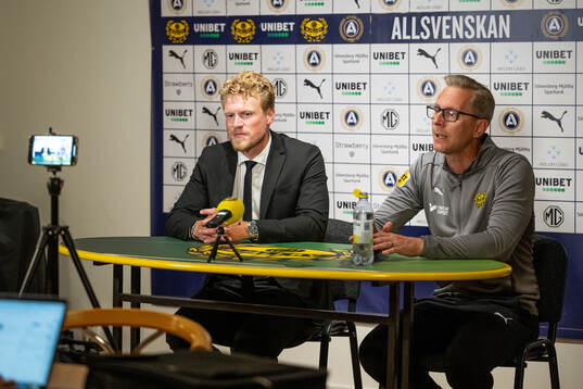 Elfsborgs manager Oscar Hiljemark och Mjällbys