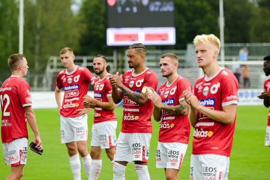Degerfors spelare tackar publiken