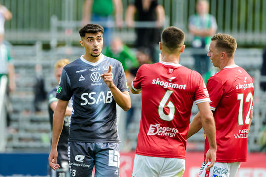 Brages Amar Muhsin i samtal med Degerfors Carlos Moros