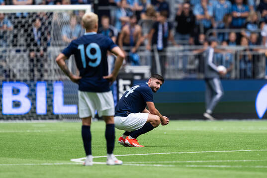 Djurgårdens Besard Sabovic deppar