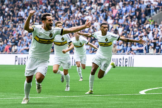 AIKs Rui Manuel Muati Modesto jublar