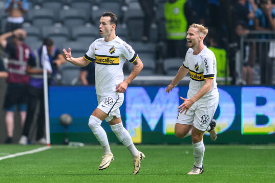 AIKs Bersant Celina jublar