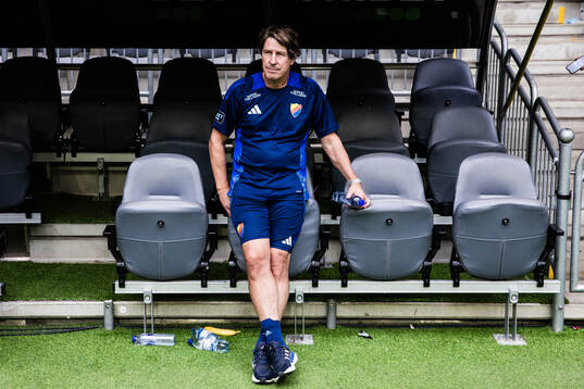 Djurgårdens tränare coach Thomas Lagerlöf deppar