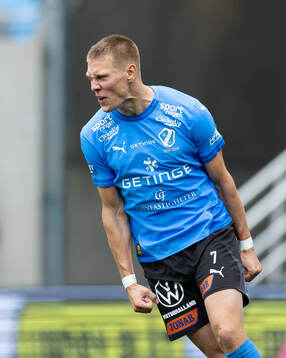 Halmstads Birnir Ingason jublar