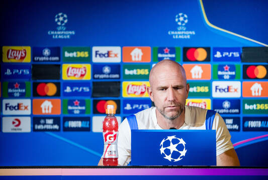 Head coach Henrik Rydström of Malmö FF looks dejected