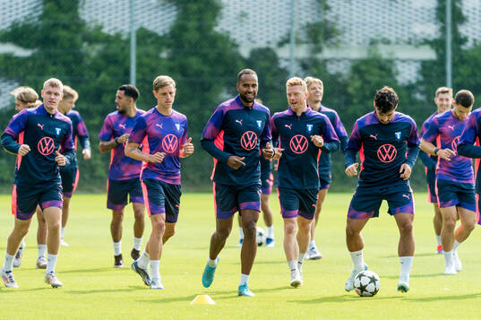 Isaac Kiese Thelin and Anders Christiansen of Malmö FF