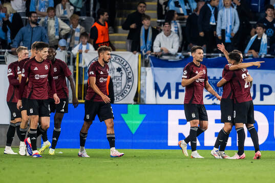 Lukas Haraslin of Sparta Prag celebrate with teammates