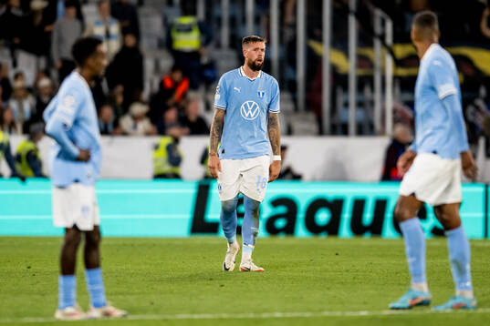 Pontus Jansson of Malmö FF looks dejected
