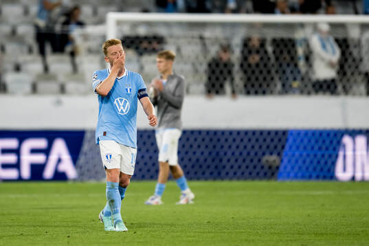 Anders Christiansen of Malmö FF looks dejected