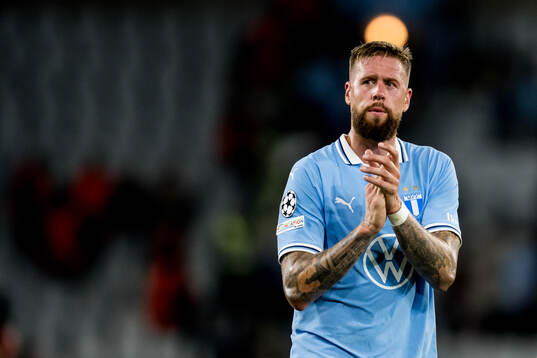 Pontus Jansson of Malmö FF looks dejected