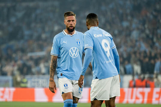 Pontus Jansson and Isaac Kiese Thelin of Malmö FF