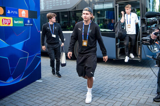 Sebastian Nanasi of Malmö FF arrives