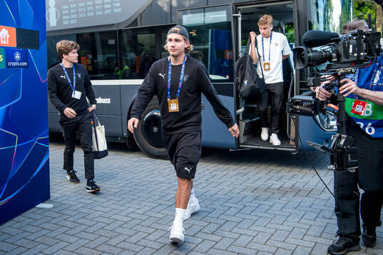 Sebastian Nanasi of Malmö FF arrives