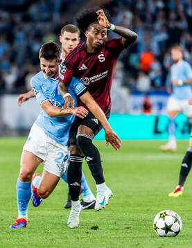 Lasse Berg Johnsen of Malmö FF and Angelo Preciado of