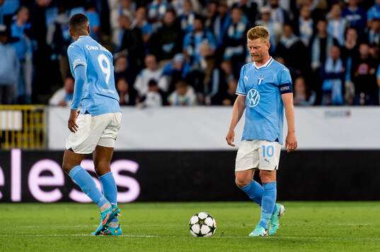 Isaac Kiese Thelin and Anders Christiansen of Malmö FF
