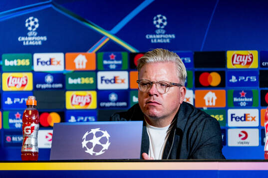 Head coach Lars Friis of Sparta Prag looks dejected