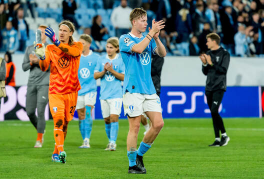 Goalkeeper Johan Dahlin and Nils Zetterström of Malmö FF