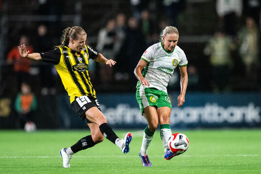 Häckens Anna Anvegård och Hammarbys Jonna Andersson