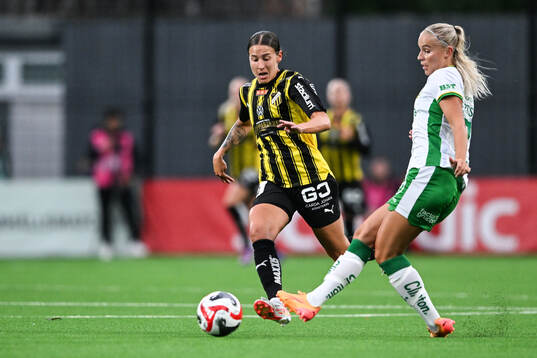 Häckens Tabby Tindell och Hammarbys Stina Lennartsson