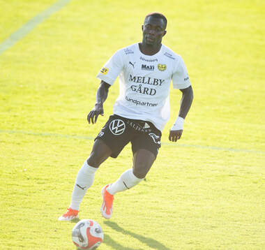 Mjällbys Abdoulie Manneh i matchen i Svenska Cupen mellan
