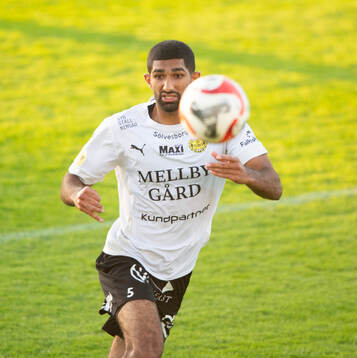 Mjällbys Abdullah Iqbal i matchen i Svenska Cupen mellan