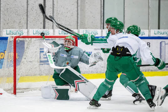 målvakt Arvid Holm, Brady Ferguson och Lucas