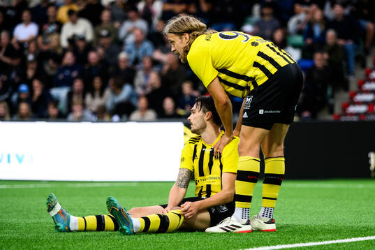Kubikenborgs Carl Sahlin och Benjamin Slade deppar