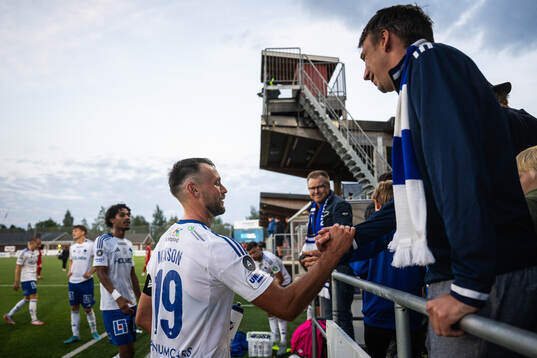 IFK Norrköpings Max Watson tackar supportrar