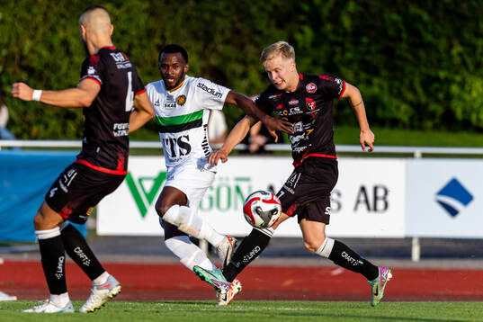 GAIS Rickard Emeka Friday och Trollhättans Kevin