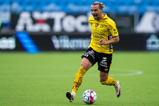 Niklas Hult of Elfsborg reacts